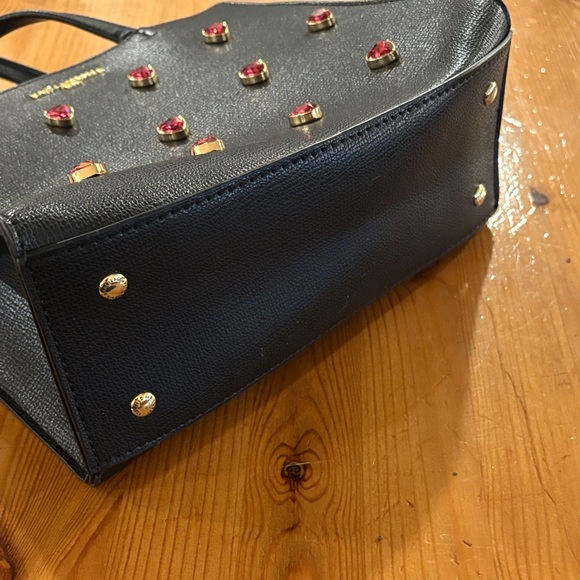 Karl Lagerfeld Black Bag with Pink Heart Details - Picture 8 of 9